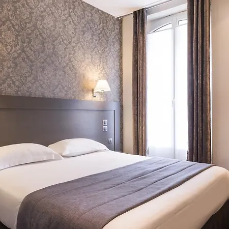 Volney Opera Hotel 3*