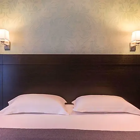 Hotel Volney Opera 3*