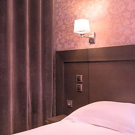 Hotel Volney Opera