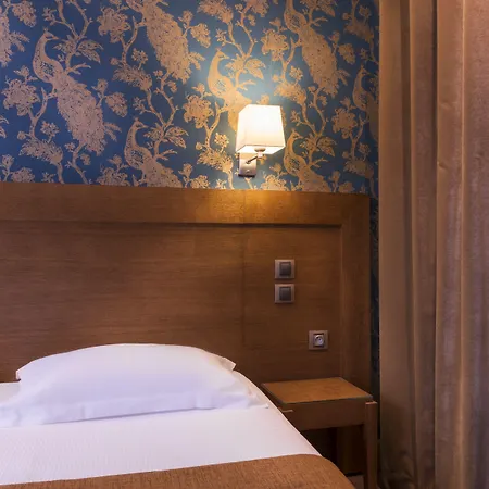 Volney Opera Hotel 3*