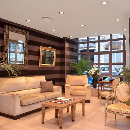 Hotell Volney Opera 3*