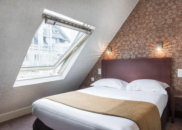 Volney Opéra Hotel 3*